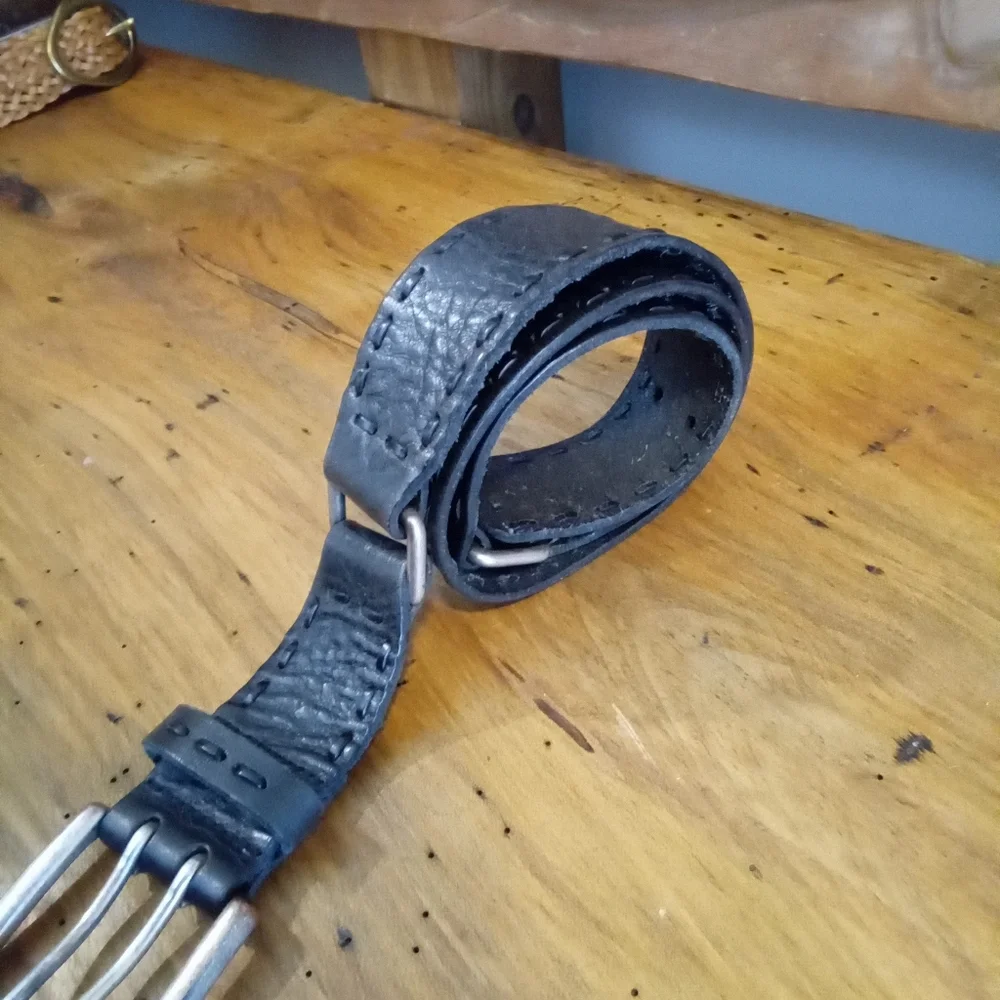 Fossil Black Leather Belt Size S 32